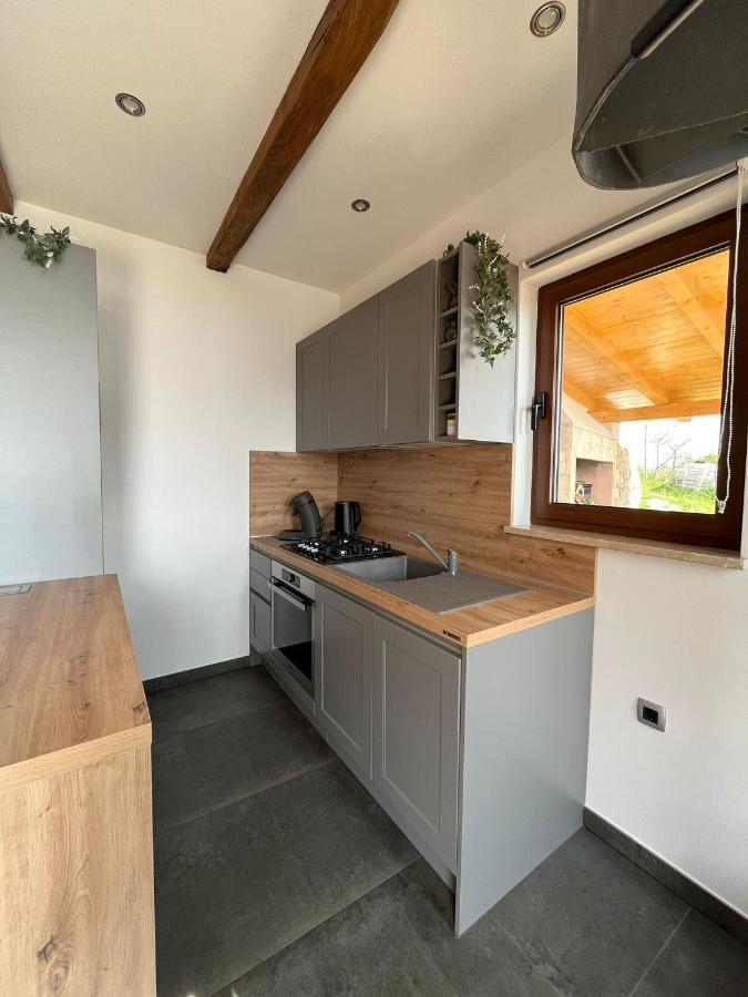 Apartman Sara S Pogledom Na More Lovran Buitenkant foto