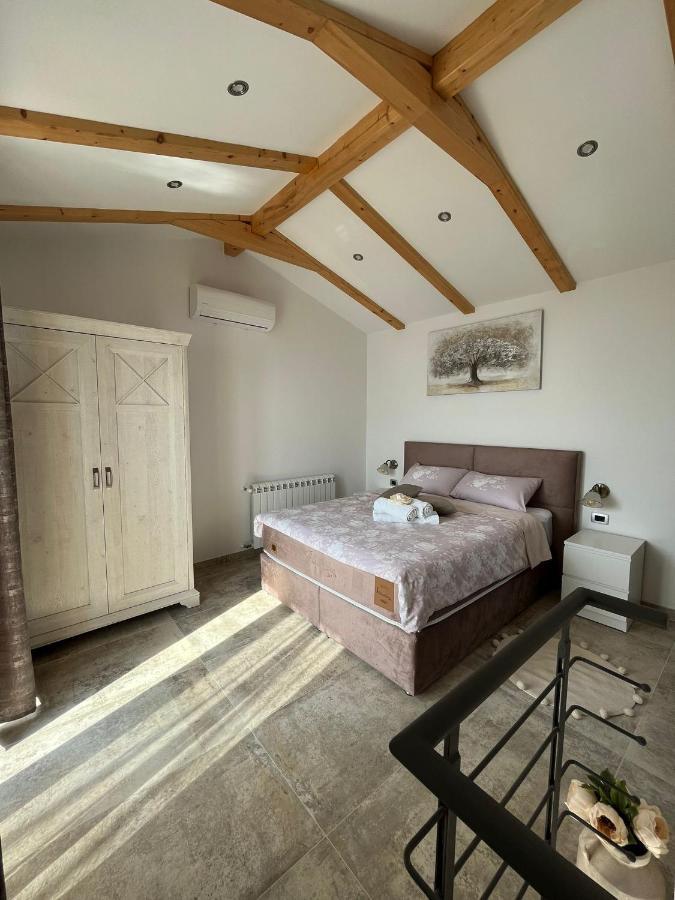 Apartman Sara S Pogledom Na More Lovran Buitenkant foto